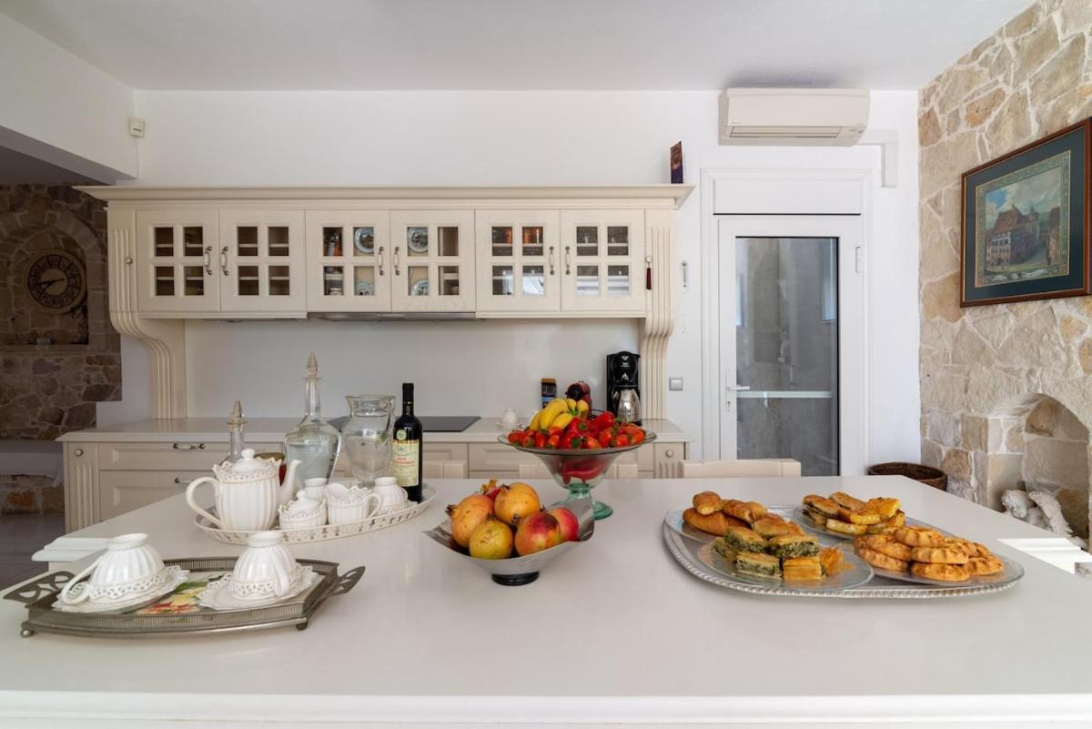 Cretan Biosuites Palaiokastro  ภายนอก รูปภาพ