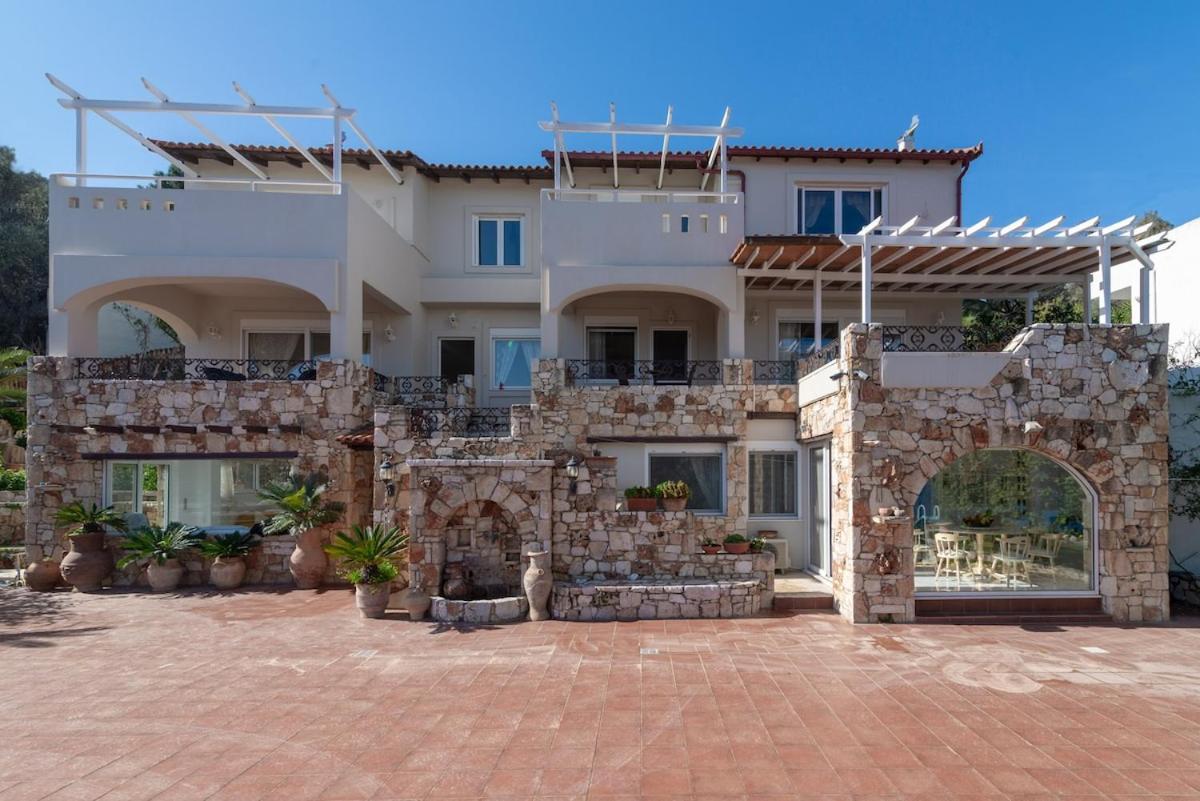 Cretan Biosuites Palaiokastro  ภายนอก รูปภาพ