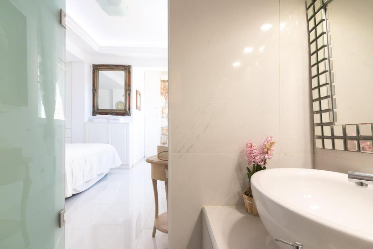 Cretan Biosuites Palaiokastro  ภายนอก รูปภาพ